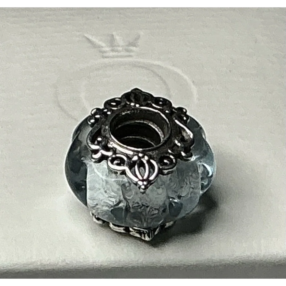 Pandora Disney Cinderella Light Blue Faceted Murano Glass Charm S925